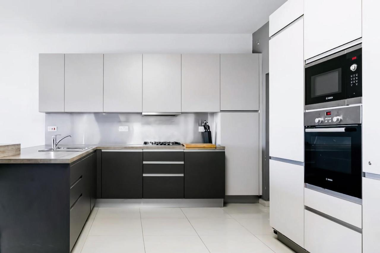 Award Winning Apartment St Julians سانت جوليان المظهر الخارجي الصورة