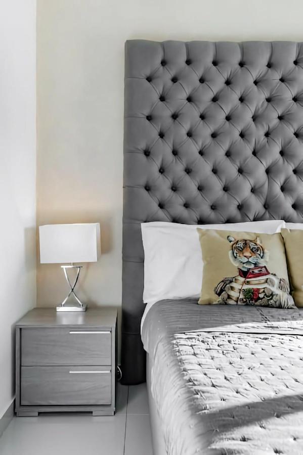 Award Winning Apartment St Julians سانت جوليان المظهر الخارجي الصورة